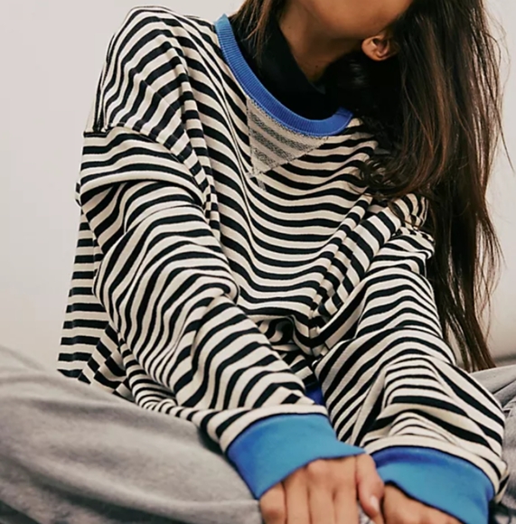 NWOT $98 Free People Classic Crew Pullover Sweater In black Combo - Picture 3 of 5